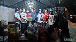 Kirimkan Bantuan, PMI Dampingi Camat Mekar Baru Serahkan Secara Simbolis ke Posko PMI Kota Serang