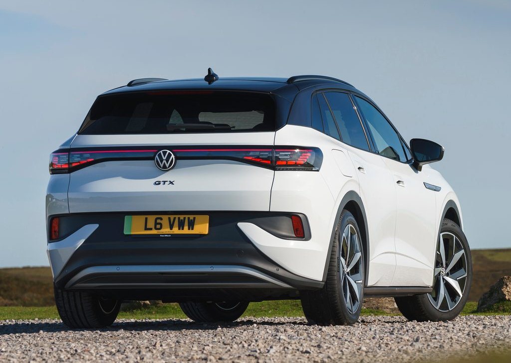 2022 Volkswagen ID.4 GTX [UK]