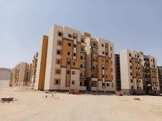 وزير الإسكان يتابع سير العمل بمشروعات مدينة غرب قنا الجديدة