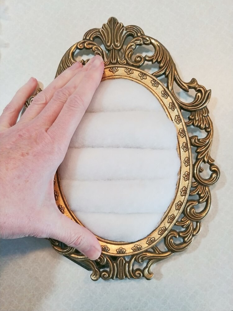 Repurposed Picture Frame Ring Holder - Thrift Shop Flip