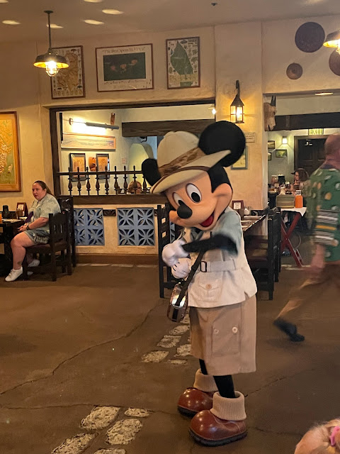 Safari Mickey Mouse Disney's Animal Kingdom Tusker House Character Meal