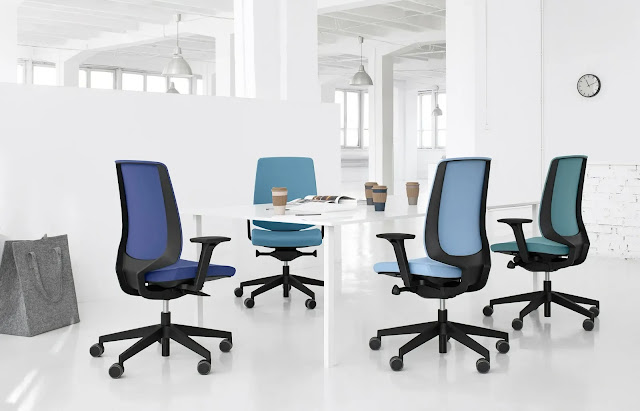 office-chairs-in-dubai-ergonomic-executive-chair-for-workplace