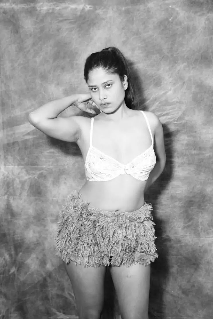 Eisha Singh Nude Image - Isha Singh Actress Model Images Pics Hot and Beautiful Chandigarh Actress  Model Films
