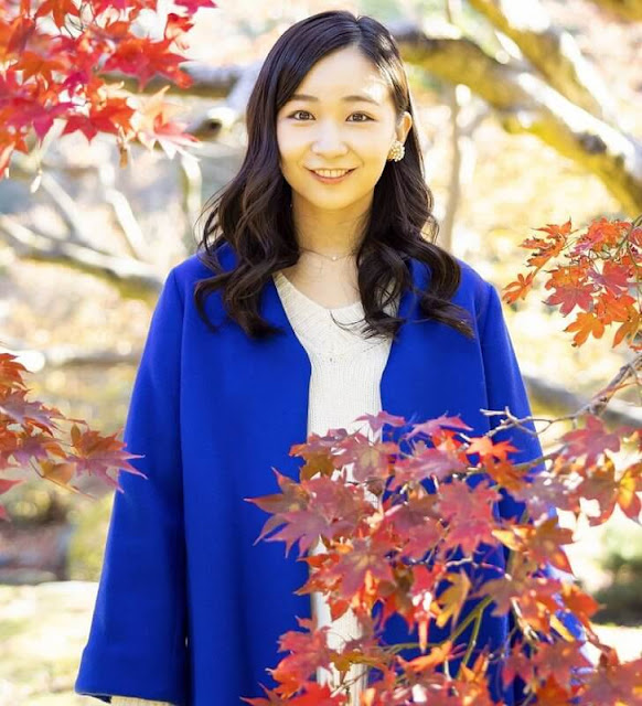 Princess Kako wore a blue wool coat. Princess Mako moved to the US after getting married to Kei Komuro. Crown Princess Kiko