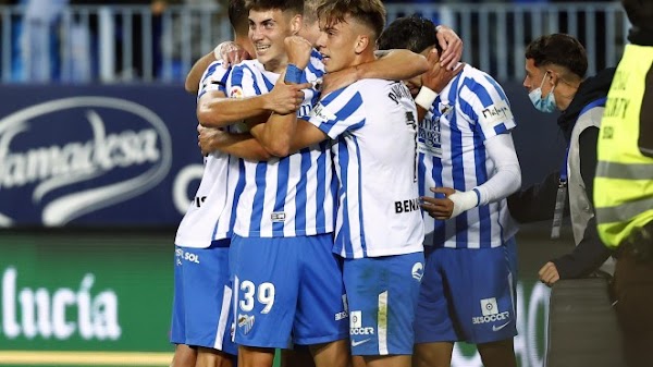 El Málaga remonta y gana a la Real Sociedad B (2-1)