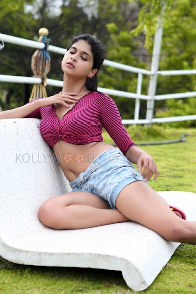 Mrudhula Bhaskar Hot Pictures in Short Jeans Actress Trend