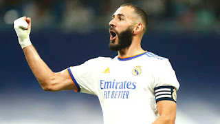 Le parquet de Versailles a décidé de condamner Karim Benzema, l'attaquant du Real Madrid et de France, à 10 mois de prison avec sursis et 75 000 euros d'amende pour sa complicité dans une affaire de racket contre son collègue Mathieu Valbuena.