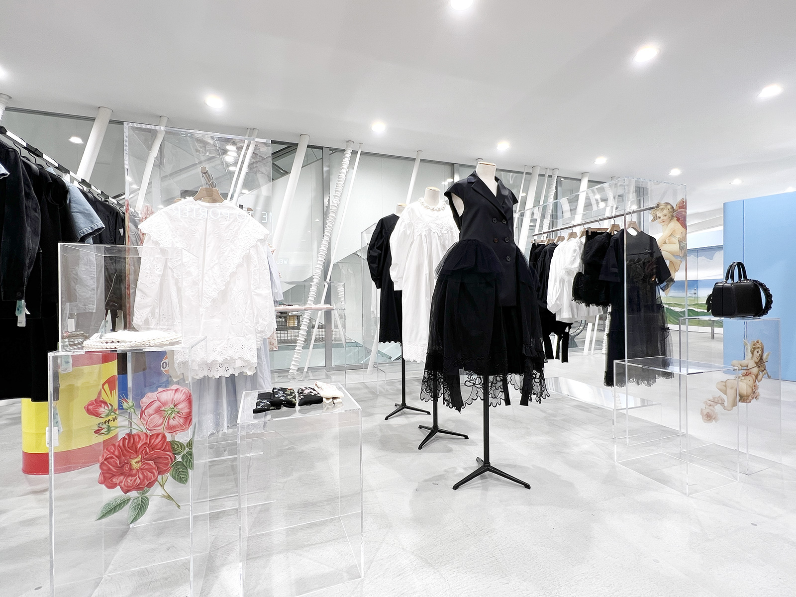 DOVER STREET MARKET GINZA 2022 Simone Rocha