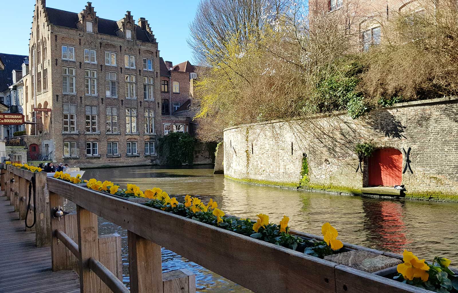City Guide Bruges canaux