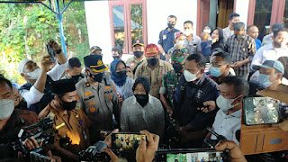 Menteri Sosial RI Kunjungi Ahli Waris Korban Banjir di Aceh Timur Januari 11, 2022