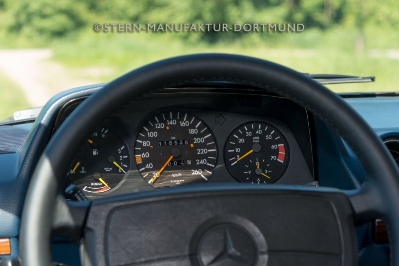 Mercedes-Benz W 123 280 TE mit 5.6 Liter V8-Motor Tachometer