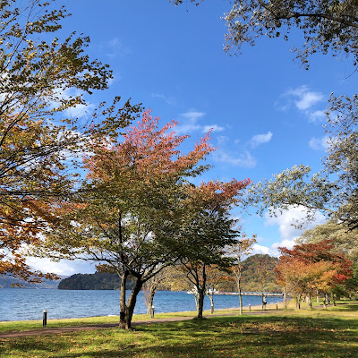 十和田湖の紅葉