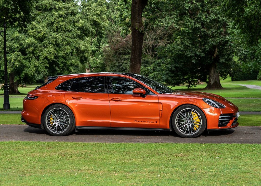 2021 Porsche Panamera Turbo S Sport Turismo