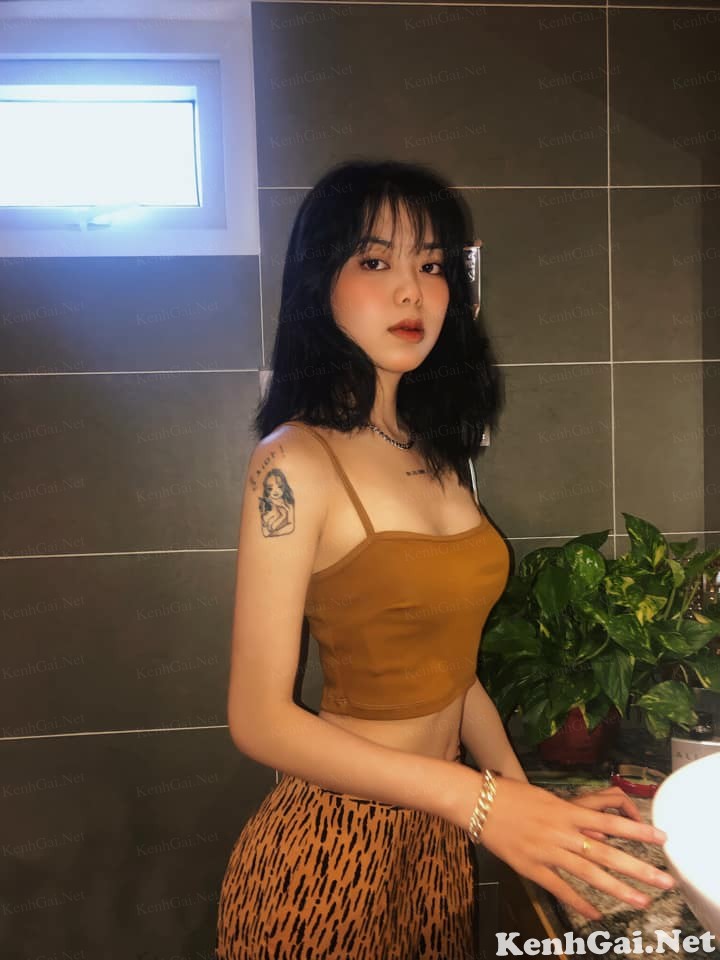 Khánh Vy: Được ăn cả, ngã vào lòng em 🥰