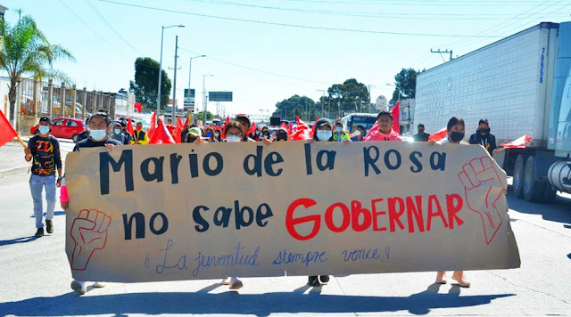  Marcha la FNERRR en Amozoc para exigir al edil Mario de la Rosa un terreno