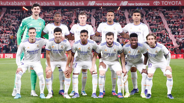 REAL MADRID C. F. Temporada 2021-22. Courtois, Alaba, Kroos, Militao, Casemiro. Lucas Vázquez, Marco Asensio, Rodrygo, Nacho, Vinicius, Modric. ATHLETIC CLUB DE BILBAO 1 REAL MADRID C. F. 0 Jueves 03/02/2022, 21:30 horas. Copa del Rey, cuartos de final, partido único. Bilbao, Vizcaya, estadio de San Mamés: 38.787 espectadores (aforo limitado al 75%). GOLES: 1-0: 89’. Berenguer.