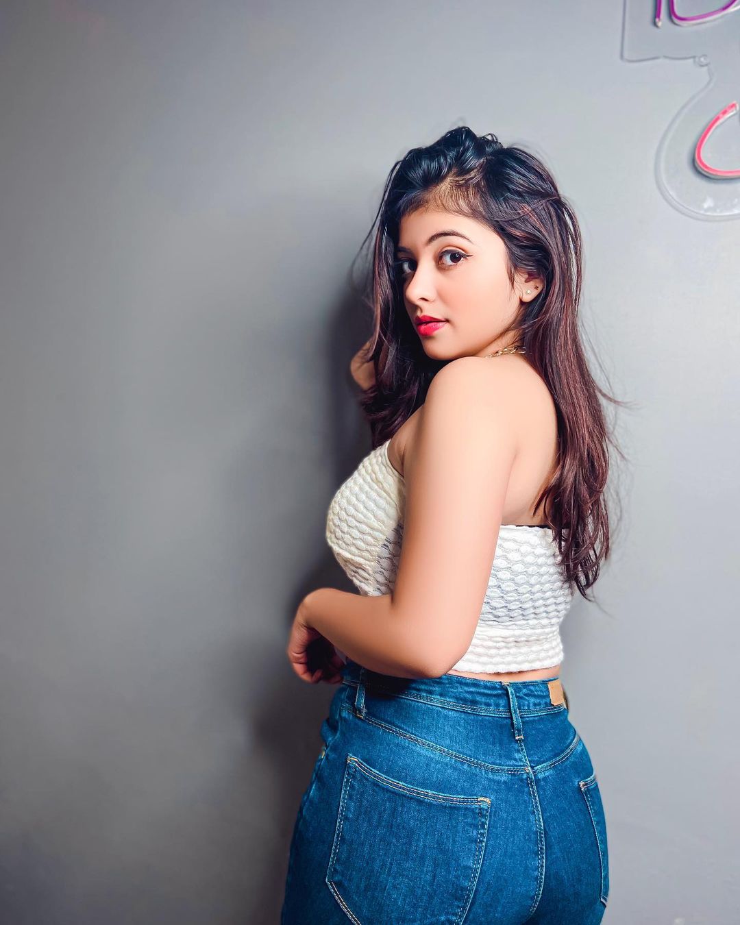 Riya Pandey age, height, boyfriend, body size, qualification and some interesting facts