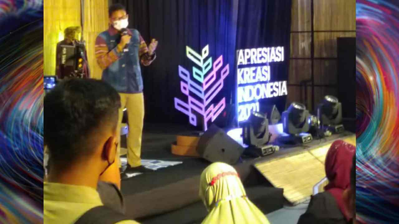 Menteri pariwisata dan ekonomi kreatif Sandiaga Uno dan Walikota Medan Bobby Nasution menghadiri festival Apresiasi Kreasi Indonesia ( 8/11/2021) di mall Deli Park Medan.
