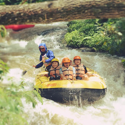 mendayung rafting bisa membakar kalori tubuh