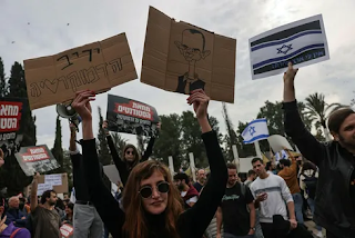 Estudantes são presos em protestos  contra reforma judicial em Israel