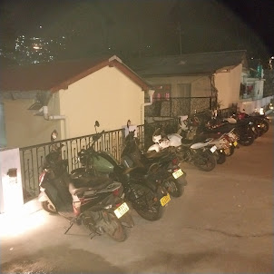 Motorcycles for commuting in Nainital.