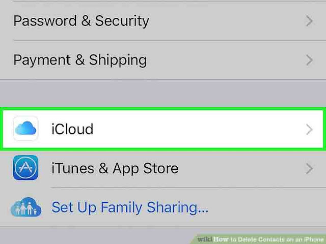 اضغط على خيار iCloud