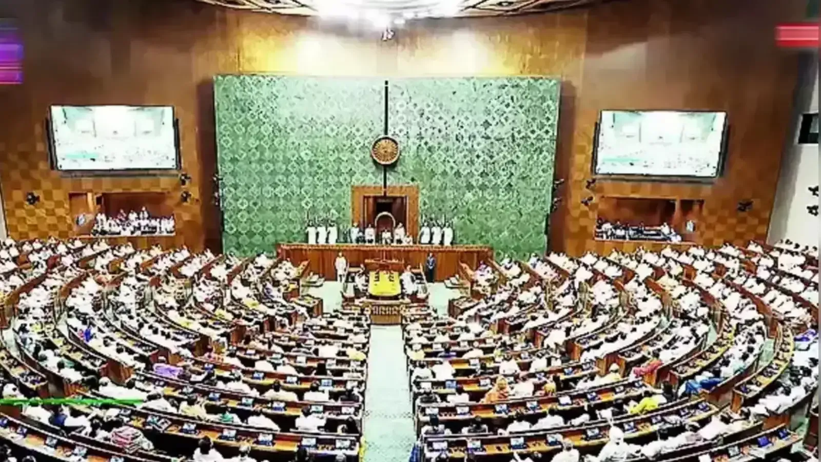 Waqf land amendment, Indian Parliament bill, Waqf board reforms, government oversight, religious land laws, Waqf property regulation