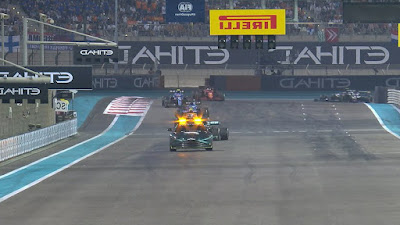 Max Verstappen Formula Uno 2021 Abu Dhabi Hamilton