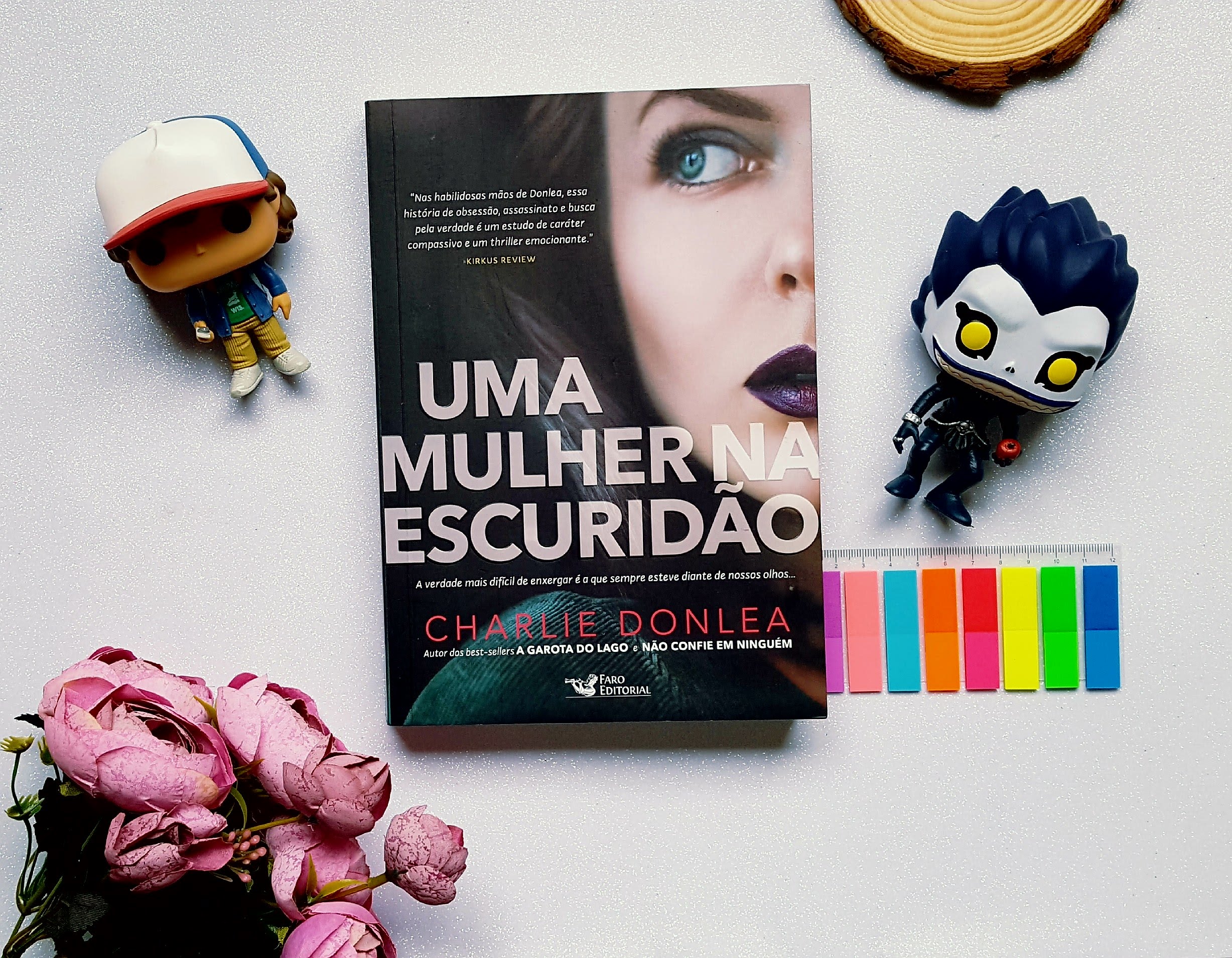 Uma mulher na escuridão | Charlie Donlea