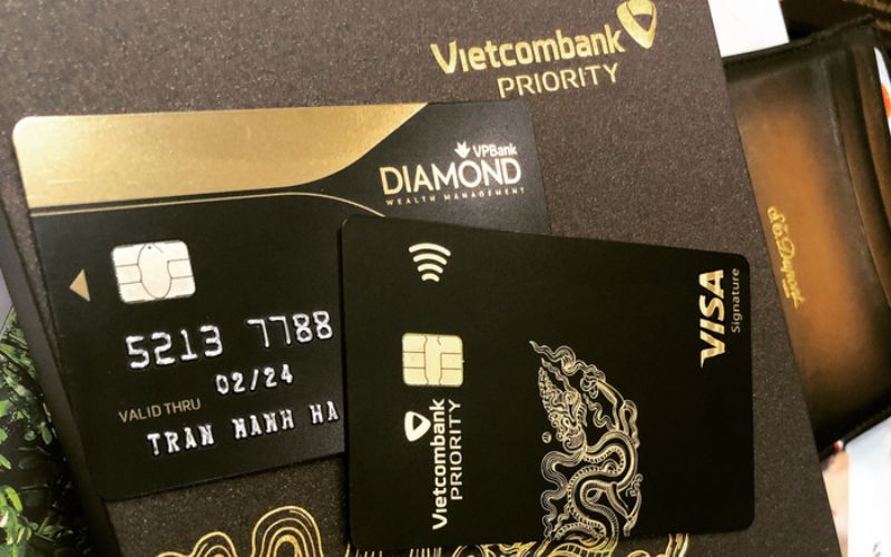 Thẻ đen Vietcombank có đặc điểm gì?