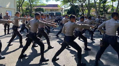 Tingkatkan Kemampuan, Bintara Remaja Ditsamapta Polda Banten Latihan Beladiri