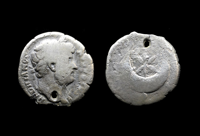 Hadrianus (117-138) ezüst denarius - Szarmata amulett