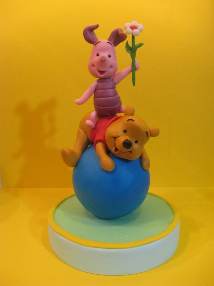 winnie the pooh cake