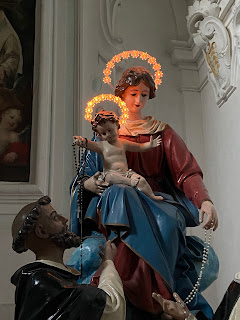 Statue group in the basilica of Ravello - La Basilica di Santa Maria Assunta e San Pantaleone.
