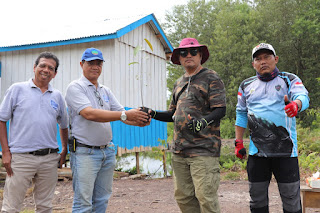 Plt Bupati MUBA Tanam Bibit Pohon di Area Konsesi PT GAL