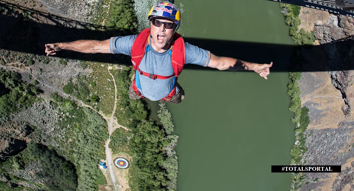 4: Base Jumping : Illegal in all Cities