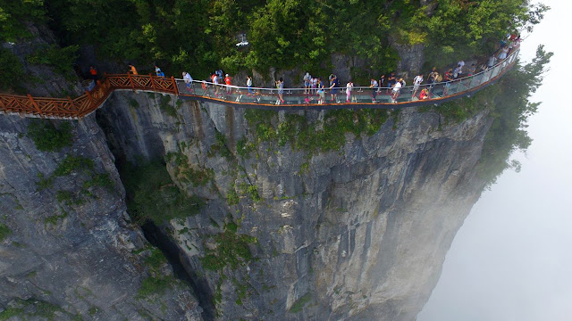 Tianmen Mountain An Unforgettable Escape with HostRooster