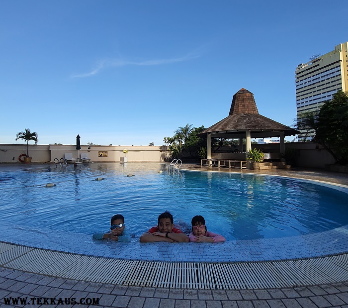 A Splashing Time at Bayview Hotel Melaka Swimming Pool