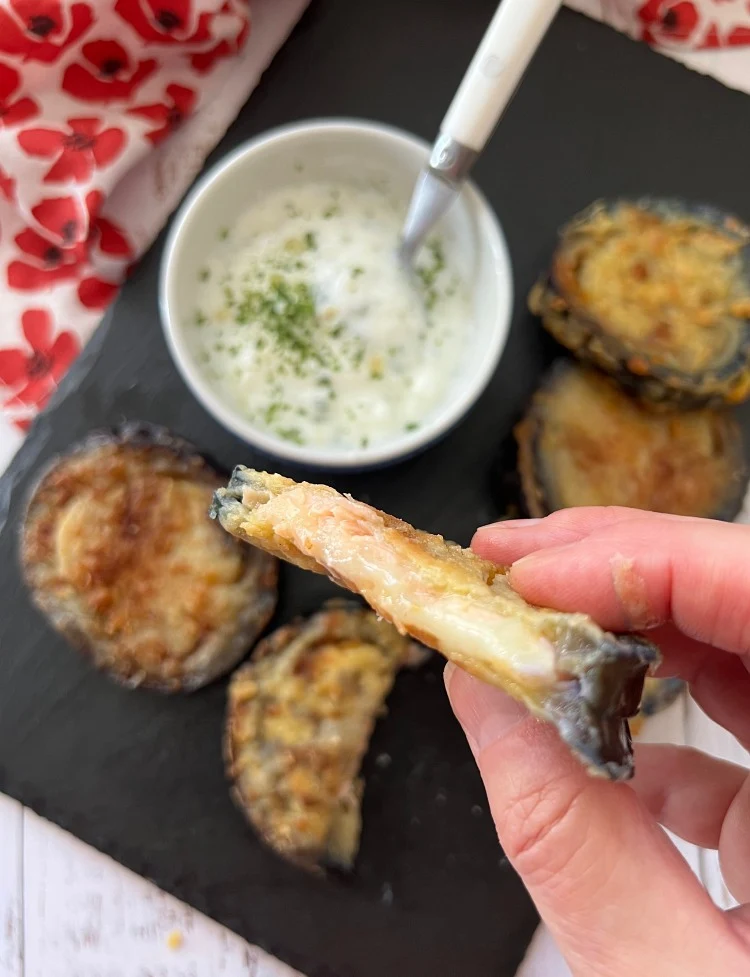 Libritos de berenjena rellenos de salmón y queso