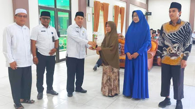 Musabaqoh Qiraatul Kutub Tingkat Kab. Kampar, Ponpes Al-Badr Bangkinang Raih Juara 1 Umum