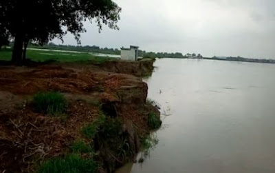 रामगंगा नदी के पानी से  किसानो के फसल के  नुकसान को नुकसान।  बैठक। Sohbat N ews