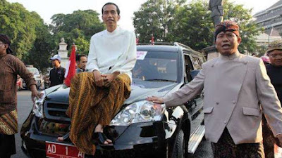 Jokowi Sibuk Ekspor Mobil dari Patimban, Jerry Massie:  Tidak Perlu Dibanggakan, Itu Bukan Mobnas
