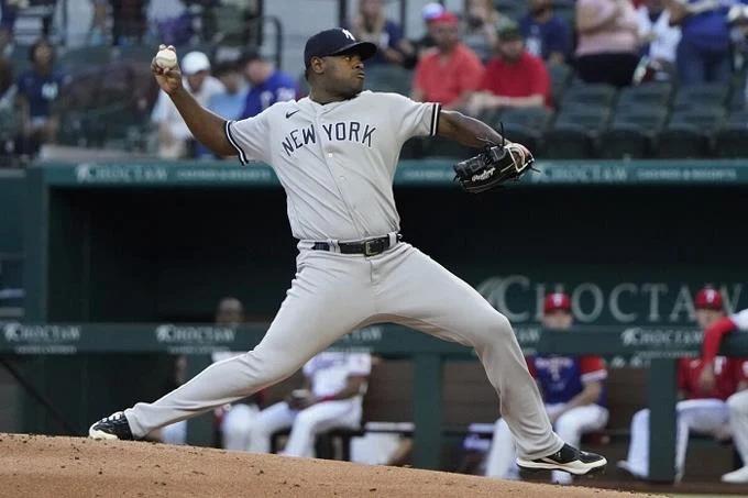 Luis Severino inmenso: lanza siete entradas sin hit a Texas