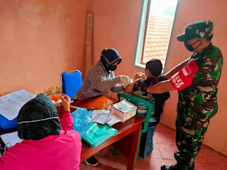Pendampingan Vaksinasi Di Lereng Gunung Bromo