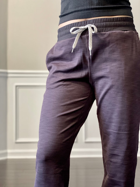In My Stride Petite Slim Fit Jogger Bottoms in Grey