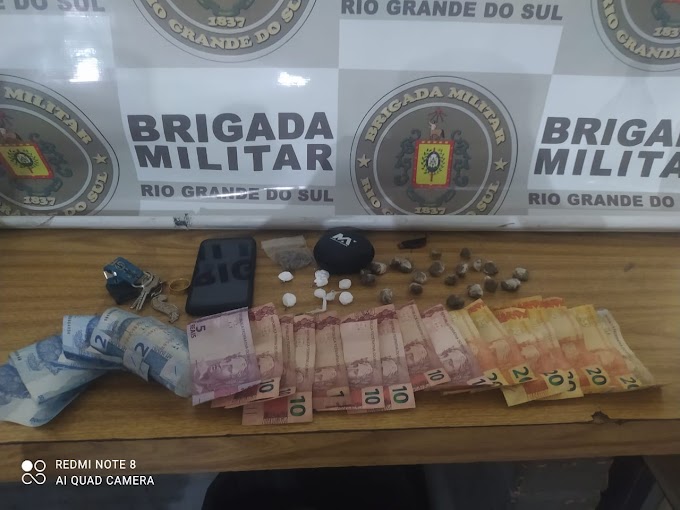 Brigadianos do 17º prendem dupla por tráfico de drogas em Gravataí