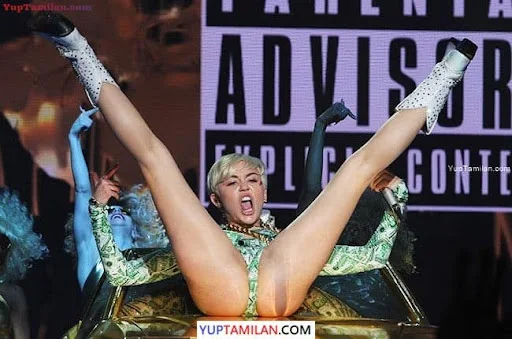 Miley Cyrus Sexy Bikini Images-Lingerie Pics