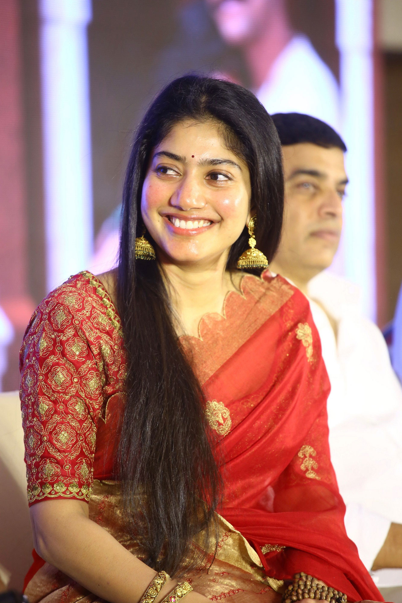 Sai Pallavi Pics in Red Saree from Shyam Singha Roy Success Press Event AVvXsEjrLQvTN7Iu_Xqi06iUAaL-6Fb1YvJYxs-AuLENyJ3UgQMwFBVZxoVxEtQHll8Llao5IkCzG9dklg5xwPR0aJHol4AMn3FNGakipPw0A1lPWxF0rk9siJ4m66RI4mxlmx8YD8lJLHZqKrccK6l-XW8Y9HKRY5lri2hf0y5z36_De3aJaAYnW2VwgZeLKQ=s2000