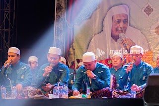 SHOLAWAT POPULER PARA ULAMA DAN HABAIB