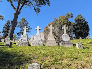 Grave stones at Sleepy Hollow Cemetery